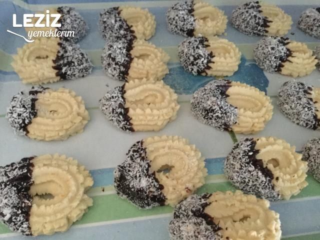 Tırtıl Kurabiye Tarifi Leziz Yemeklerim