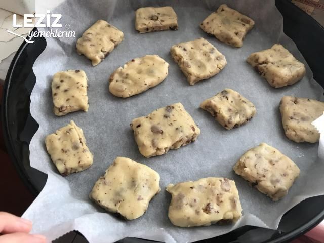 Üzümlü Kurabiye Nasıl Yapılır?