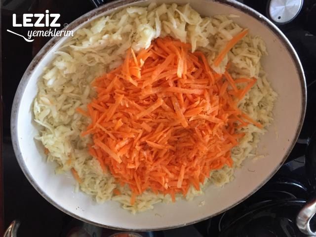 Sağlıklı Bol Sebzeli Yoğurtlu Patates Salatası