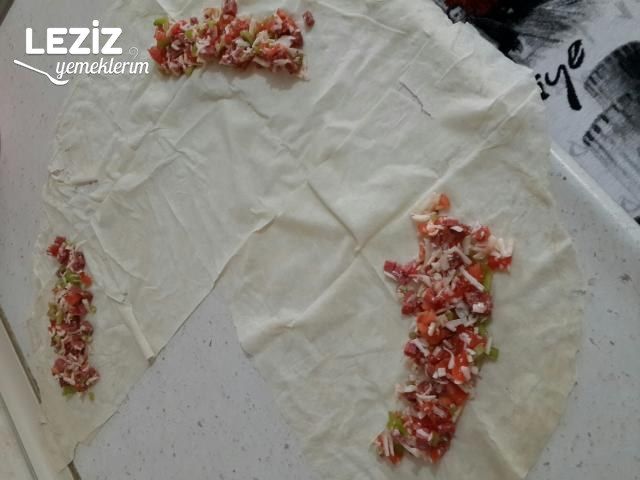 Nefis Pizza Börek Tarifi