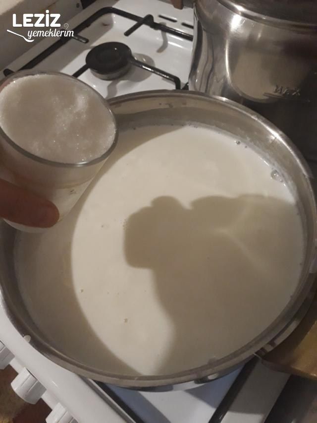 Fırında Sütlaç Nasıl Yapılır? (Aşamalı Ve Fotoğraflı Anlatım)