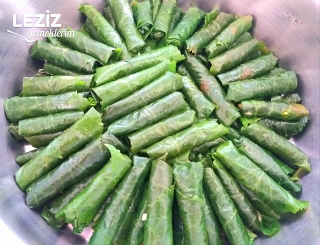 Dut Yaprağıyla Sarma