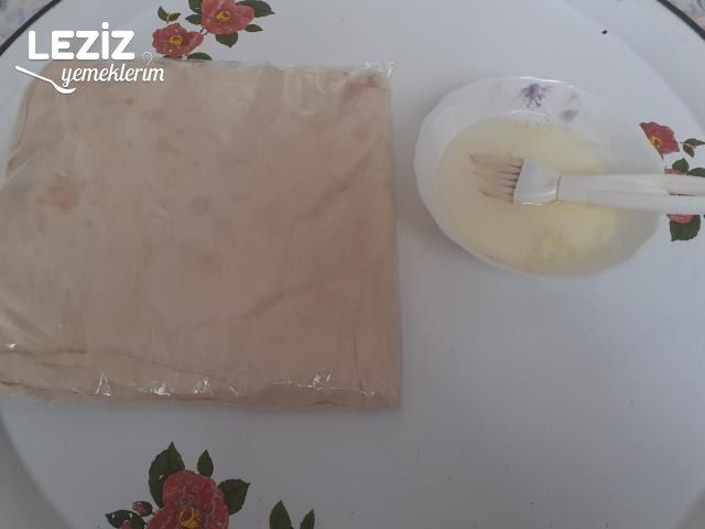 Dışı Çıtır İçi Yumuşak Midye Börek Tarifi