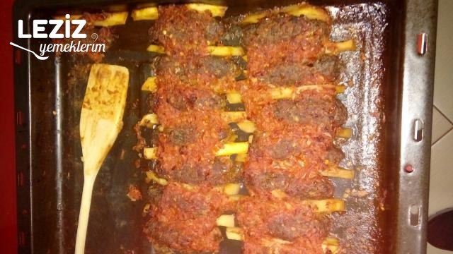 Fırında Salçalı Köfte (Nefis Lezzet)