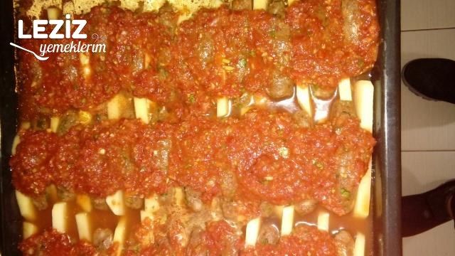 Fırında Salçalı Köfte (Nefis Lezzet)