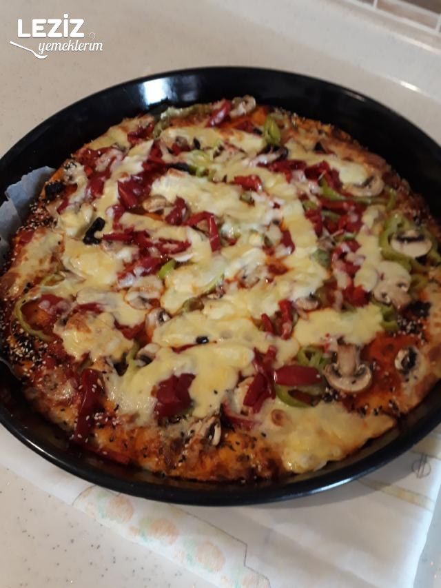 Sebzeli Pizza