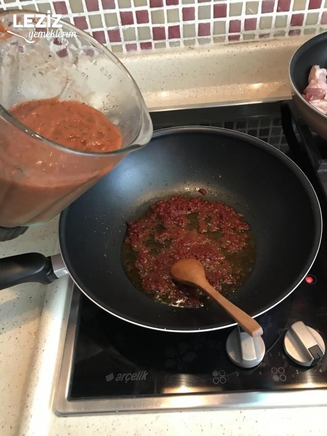 Böbrek Ve Taşlık Kavurma (Sırrı Sosunda)