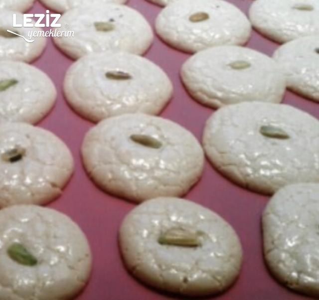 Pastane Usulu Acıbadem Kurabiyesi