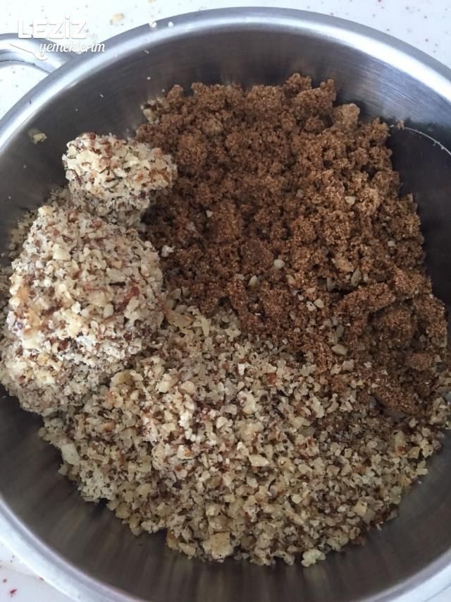 Haşhaşlı Cevizli Çörek