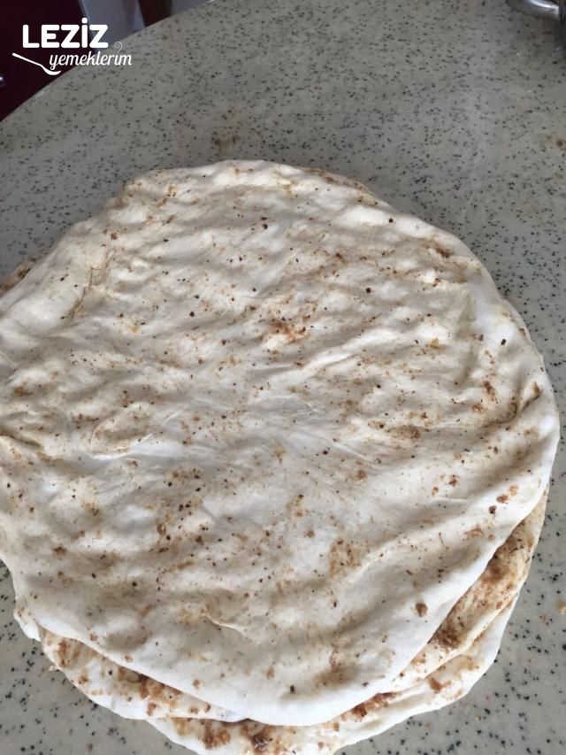 Haşhaşlı Cevizli Çörek