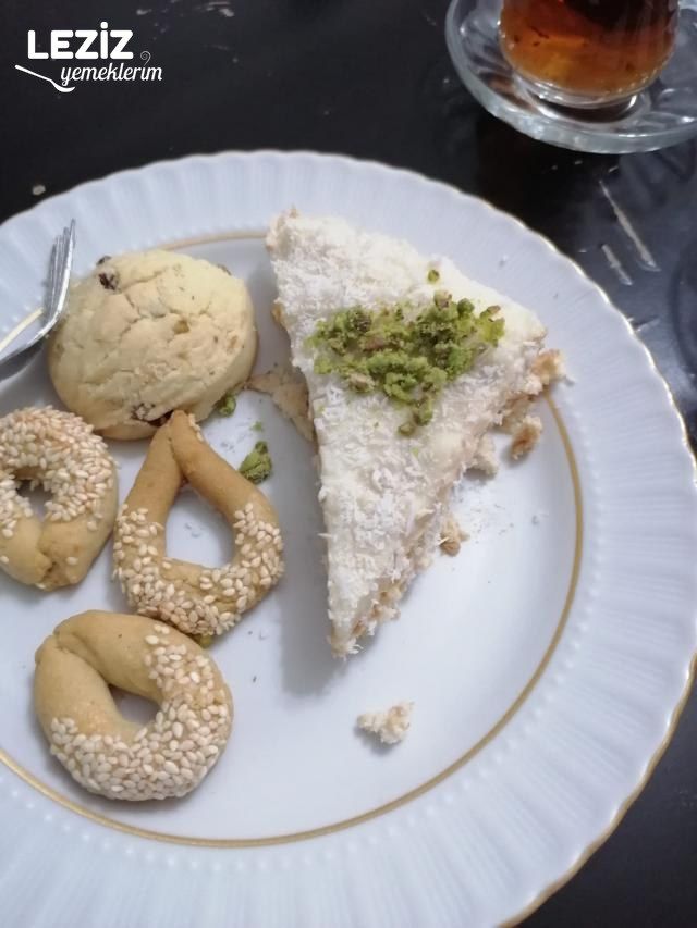 Muhallebili Bisküvi Pastası Tarifi