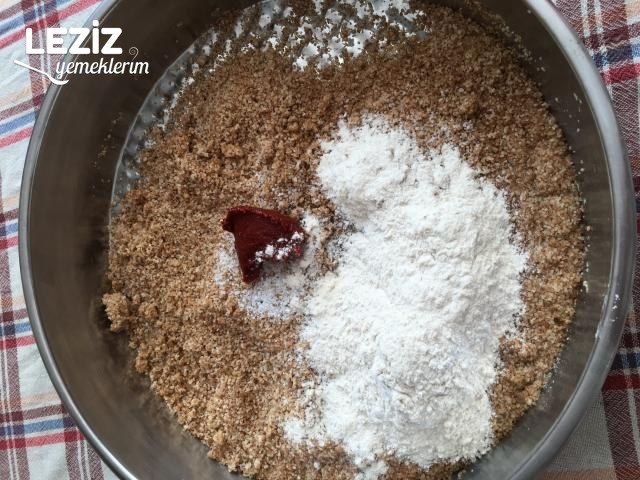 Tavuk Etli Ekşili Köfte Tarifi