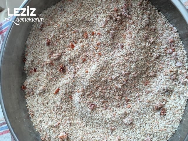 Tavuk Etli Ekşili Köfte Tarifi