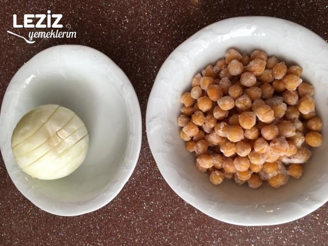 Tavuk Etli Ekşili Köfte Tarifi