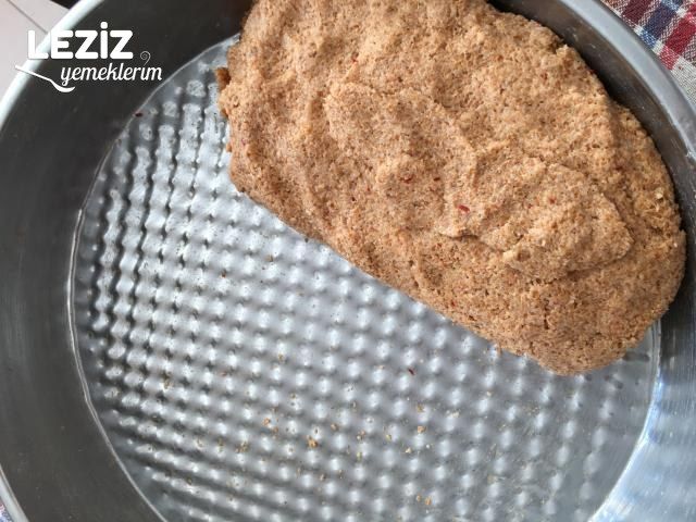 Tavuk Etli Ekşili Köfte Tarifi