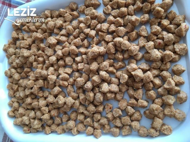 Tavuk Etli Ekşili Köfte Tarifi