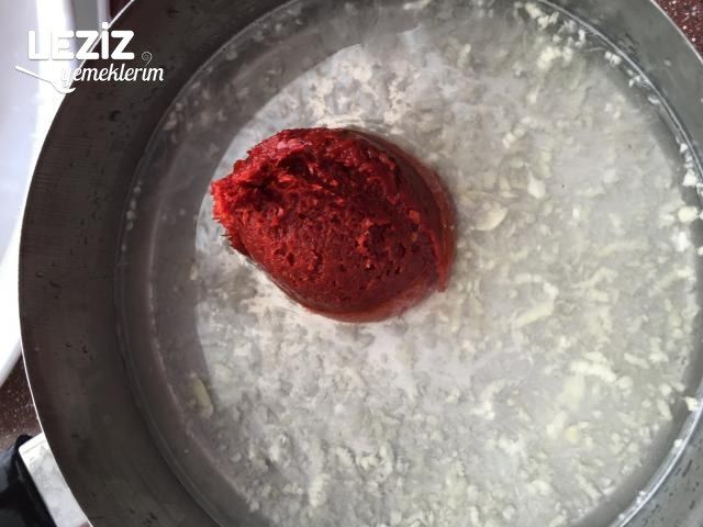 Tavuk Etli Ekşili Köfte Tarifi