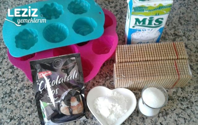 Gül Şekilli Bisküvi Tatlısı