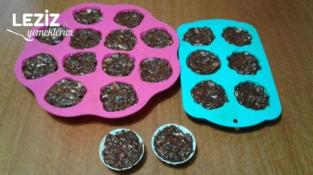 Gül Şekilli Bisküvi Tatlısı