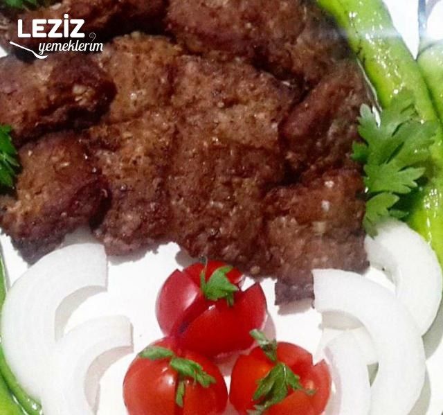 El Değmeden Pratik Yumuşacık Mangal Tadında Köfte