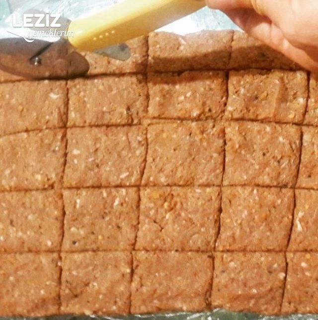 El Değmeden Pratik Yumuşacık Mangal Tadında Köfte