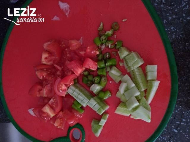 Göbek Salata Tarifi