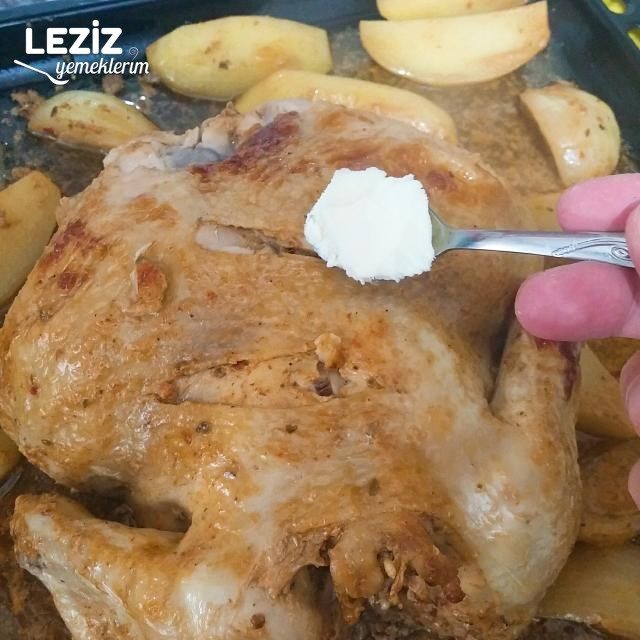 Fırında Nar Gibi Kızarmış Tavuk