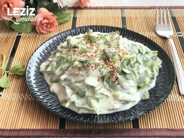 Nefis Yoğurtlu Semizotu Salatası