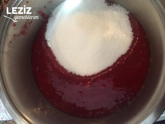 Kara Erik Marmelatı