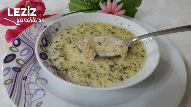 Şehriyeli Yayla Çorbası (15 Dakikada)