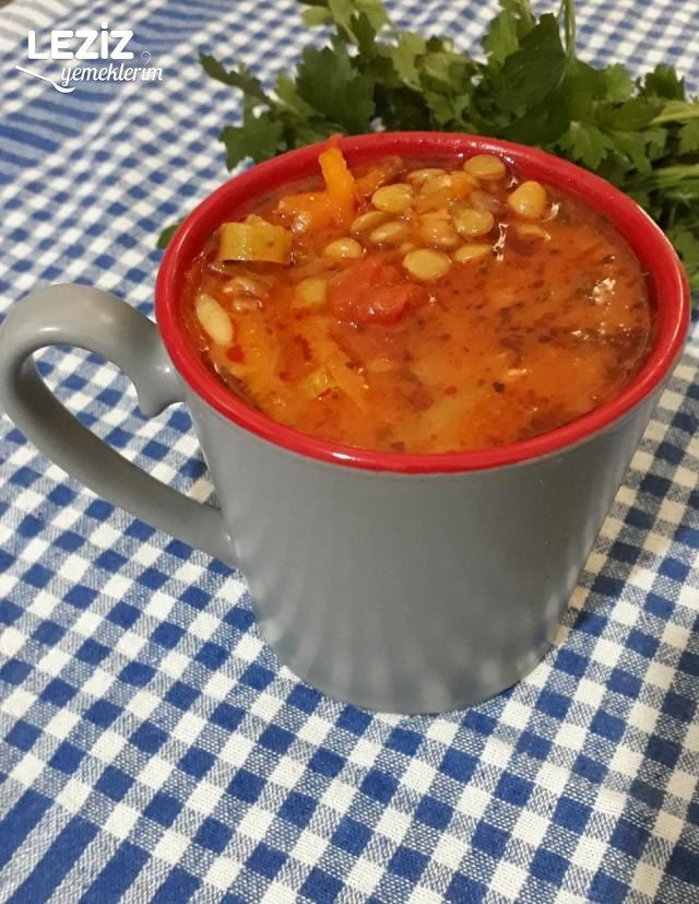 Sebzeli Yeşil Mercimek Çorbası
