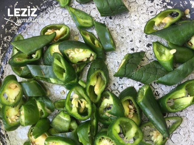 Acı Biber Yoğurtlaması