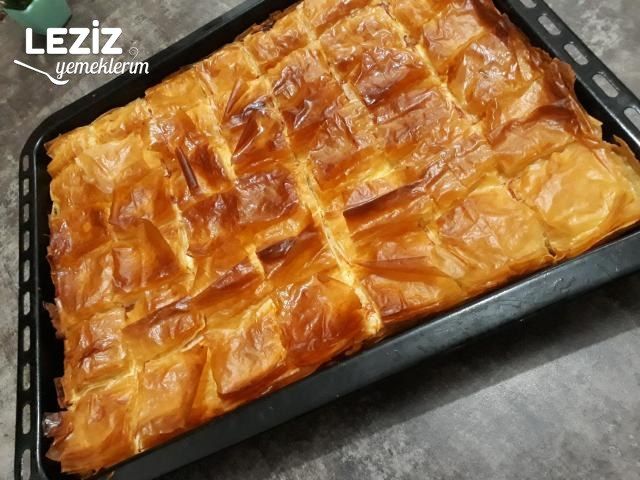3 Gün Çıtır Kalan Peynirli Börek Tarifi