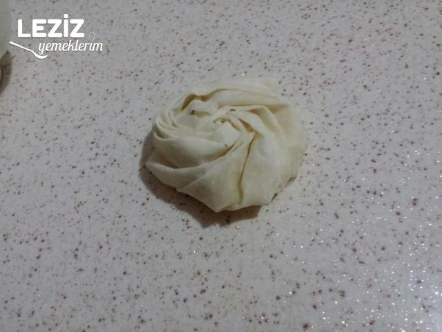 Nefis Patatesli Goncagül Böreği (Muffin Kalıbında)