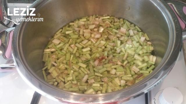 Kıymalı Otlu Kapalı Pide (Antep Usulü)