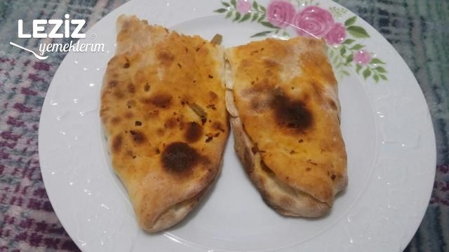 Kıymalı Otlu Kapalı Pide (Antep Usulü)