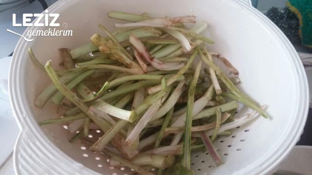 Kıymalı Otlu Kapalı Pide (Antep Usulü)