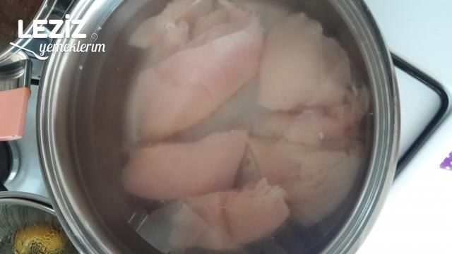 Şehriyeli Tavuk Çorbası Tarifi