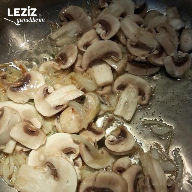 Kremalı Ispanaklı Mantar Sote