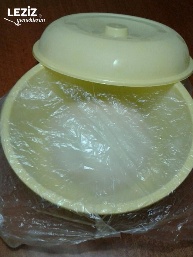 Yeşil Zeytinli Açık Poğaça
