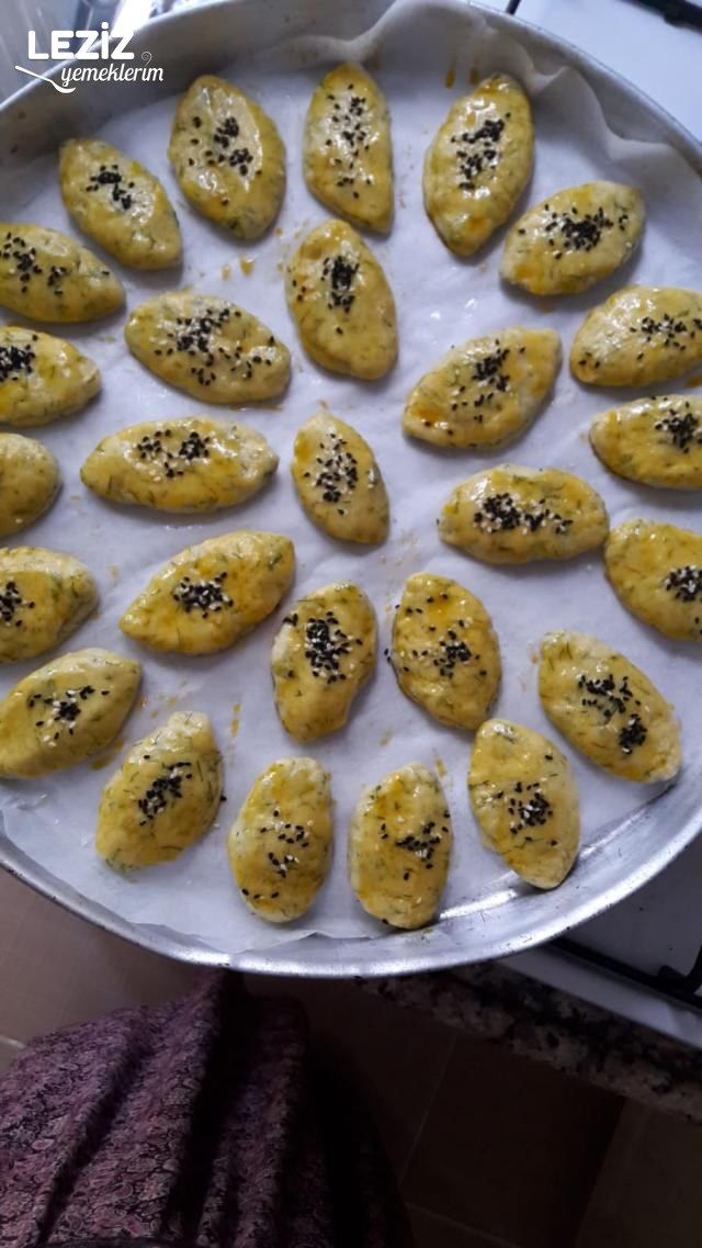 Dereotlu Poğaça (Mayasız)