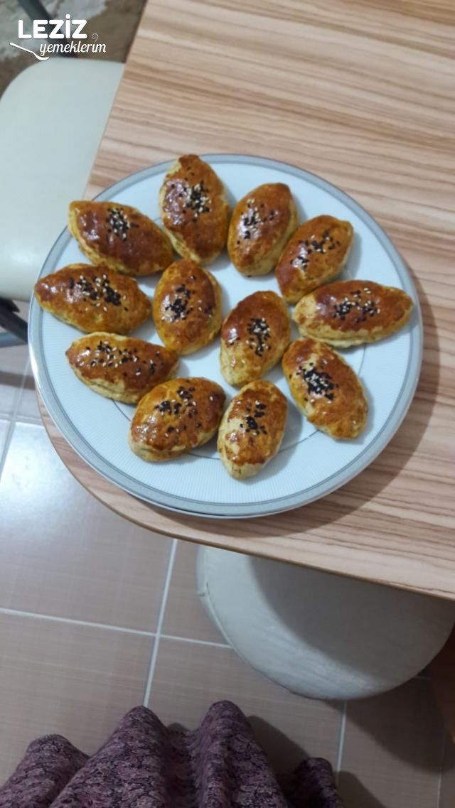 Dereotlu Poğaça (Mayasız)