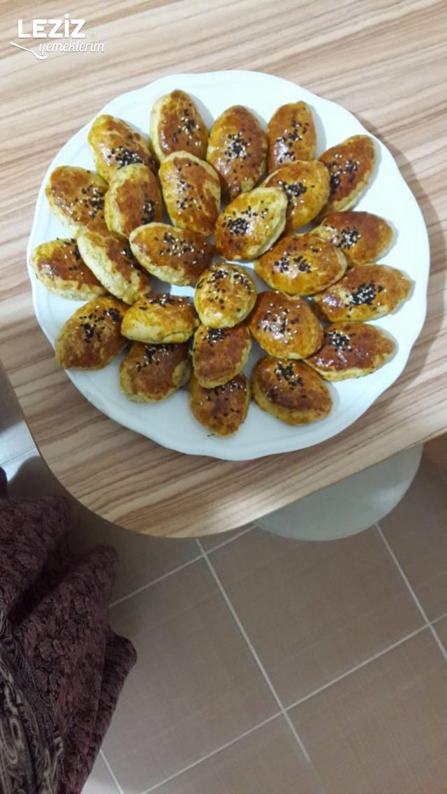 Dereotlu Poğaça (Mayasız)