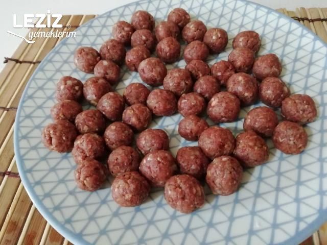 Fırında Köfteli Kaşarlı Mantar