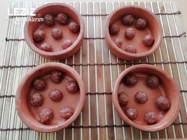 Fırında Köfteli Kaşarlı Mantar