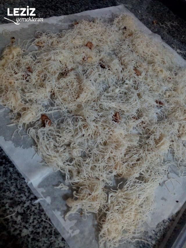 Baklavalık Yufka İle Kadayıf Sarma