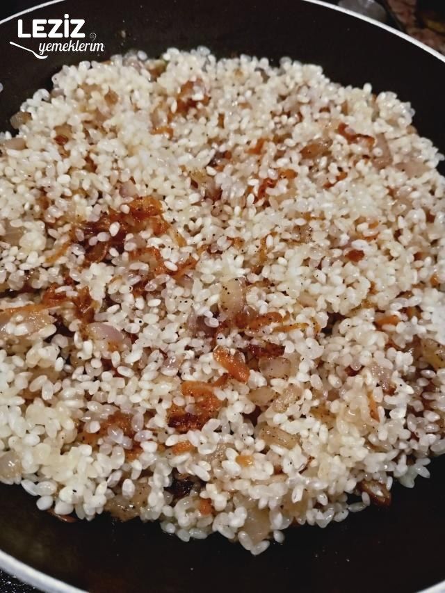 Soğanlı Havuçlu Tarçınlı Pilav