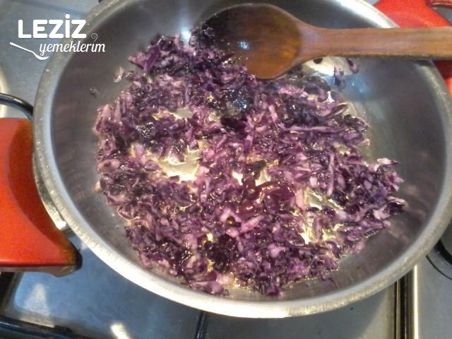 Mor Meze (Mor Lahana Mezesi)