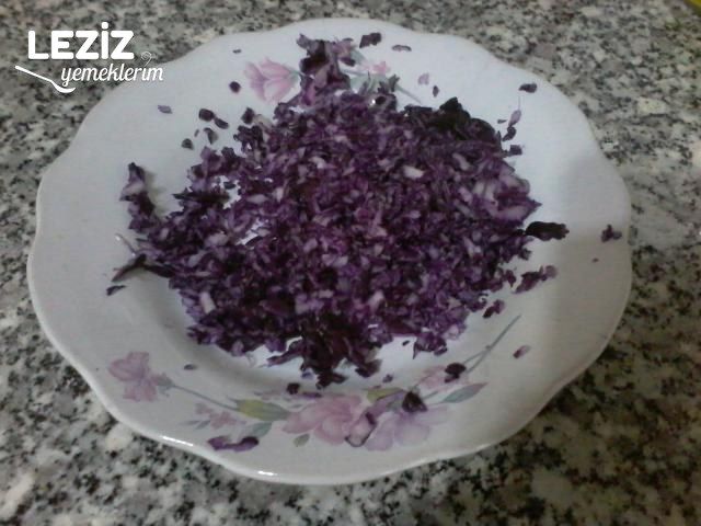 Mor Meze (Mor Lahana Mezesi)