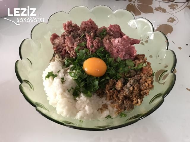 Tam Kıvamında Kadınbudu Köfte